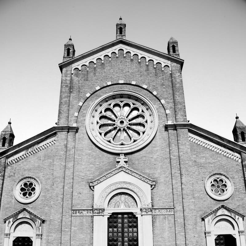 budować starą architekturę w Italy Europe Milan religii a fotografia stock budować starą architekturę w Italy Europe Milan religii a fotografia stock