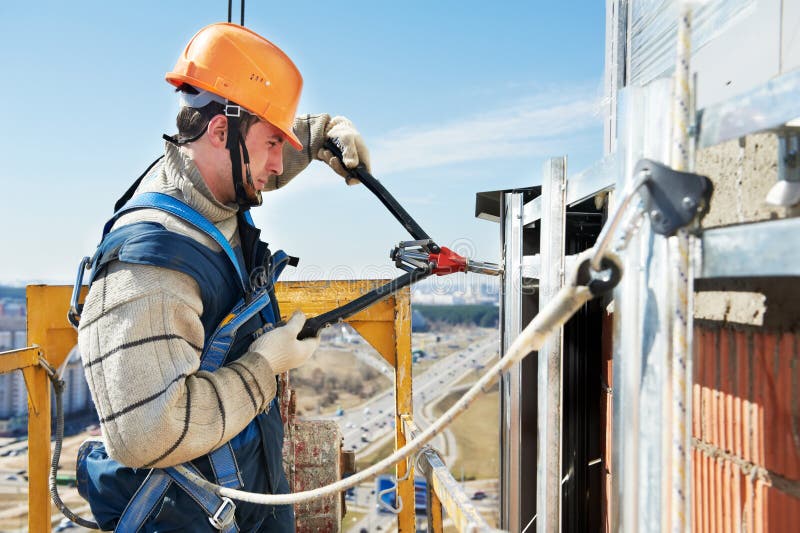 budowniczych fasadowy instalaci płytki pracownik zdjęcia stock budowniczych fasadowy instalaci płytki pracownik zdjęcia stock