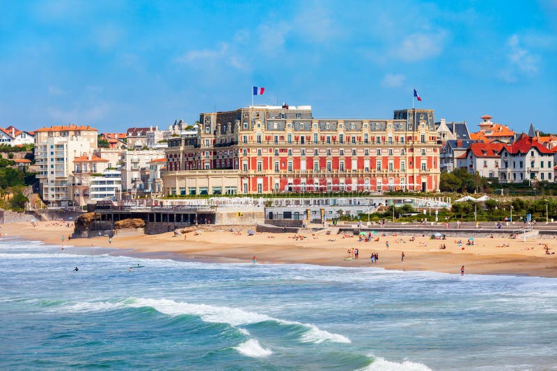 Budynek Hotel du Palais w Biarritz