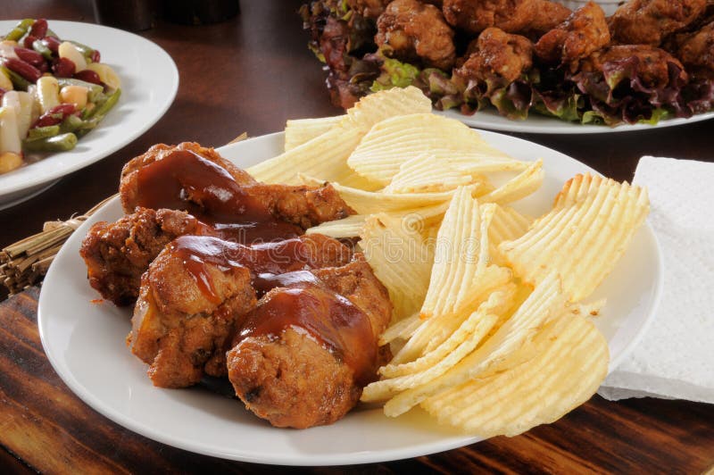 Buffalo wings and chips stock image. Image of chips, poultry 22269291