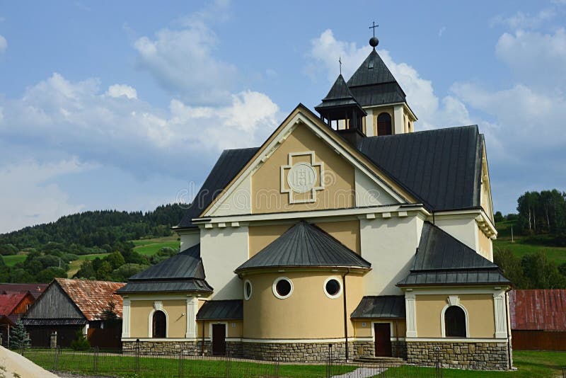 Stavba novej katolíckej fary a kostola Nanebovzatia Panny Márie v pseudorománskom štýle v Zázrivej