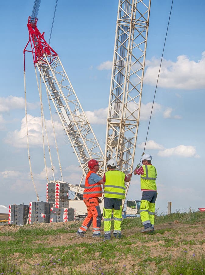 Building wind turbines