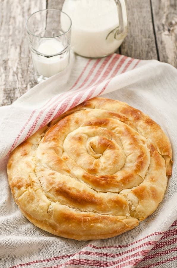 Bulgarisches Käsegebäck stockfoto. Bild von backen, kochen - 21332764