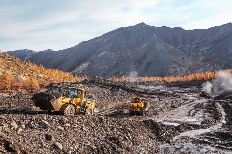 Open pit mining of natural gold in the mountains of Eastern Siberia.
In the process of work, such equipment is used as: Bulldozers, wheel loaders, mining dump trucks, Excavators, Stationary industrial equipment for washing natural gold. Open pit mining of natural gold in the mountains of Eastern Siberia.
In the process of work, such equipment is used as: Bulldozers, wheel loaders, mining dump trucks, Excavators, Stationary industrial equipment for washing natural gold