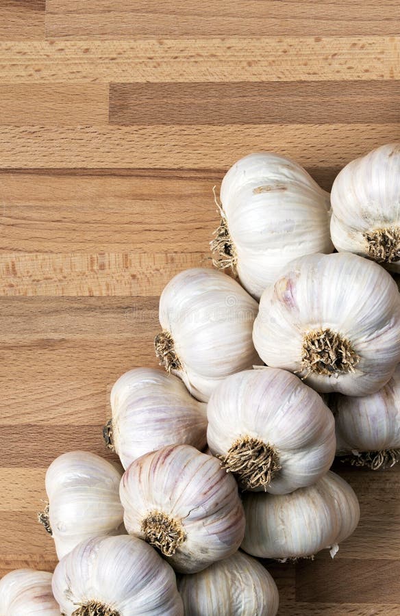 Bunch of garlic stock image. Image of closeup, bulb, board - 65031181