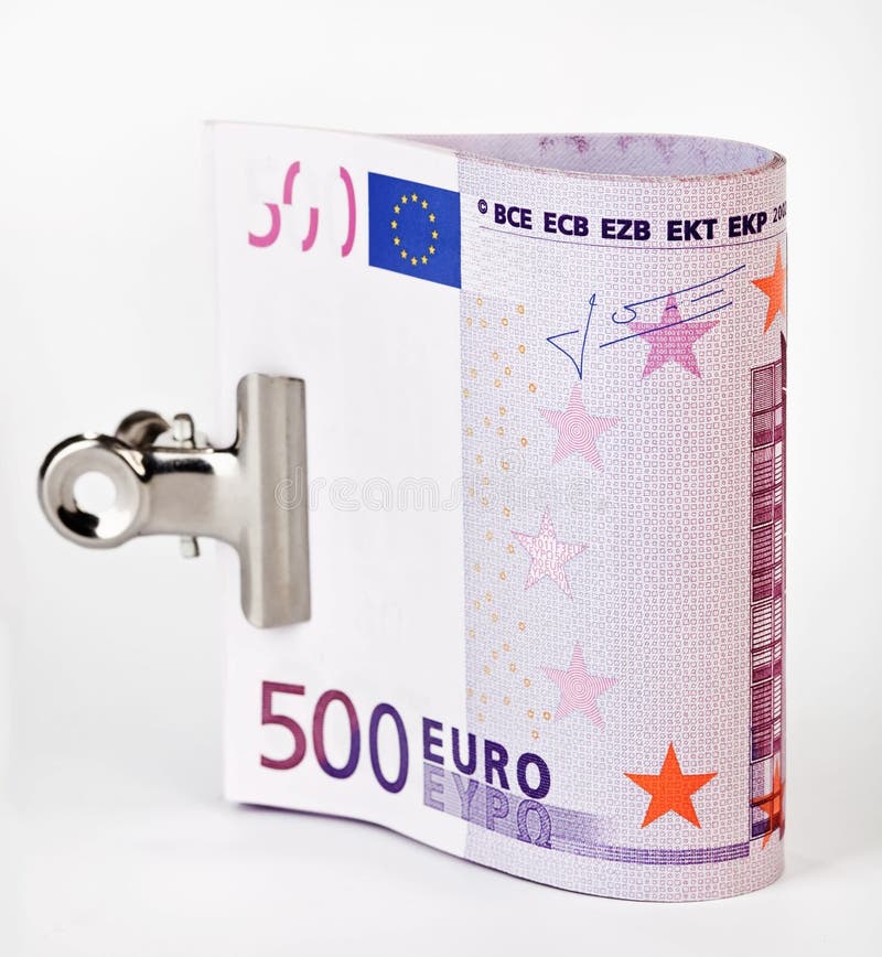 Bundle of 500 Euro bank notes with paper clip