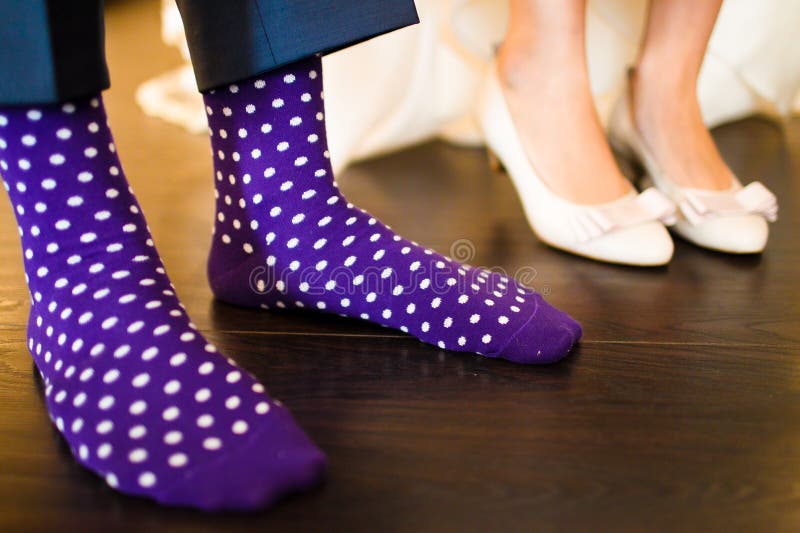 Bunte Socken des Bräutigams lizenzfreies stockbild Bunte Socken des Bräutigams lizenzfreies stockbild