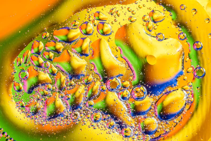 Bunter abstrakter Hintergrund Wasser lässt Farben auf Glas fallen Erstaunliches abstraktes Wasser fällt auf Glasbeschaffenheit od lizenzfreie stockbilder Bunter abstrakter Hintergrund Wasser lässt Farben auf Glas fallen Erstaunliches abstraktes Wasser fällt auf Glasbeschaffenheit od lizenzfreie stockbilder