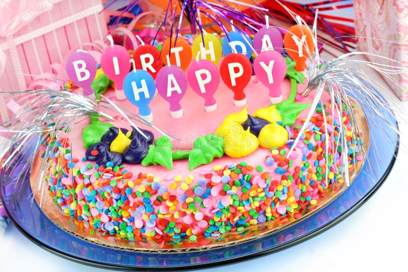 Bunter alles- Gute zum Geburtstagkuchen stockfotografie Bunter alles- Gute zum Geburtstagkuchen stockfotografie