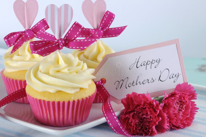 Buona Festa della Mamma vassoio elegante misero d'annata blu dell'acqua il retro con i bigné rosa si chiude su