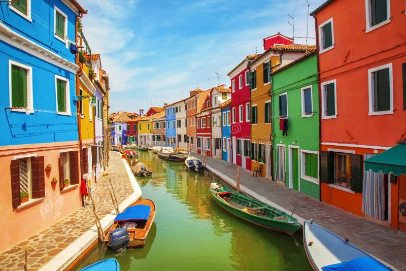 Island of Burano/Venice editorial photography. Image of colours - 22050202