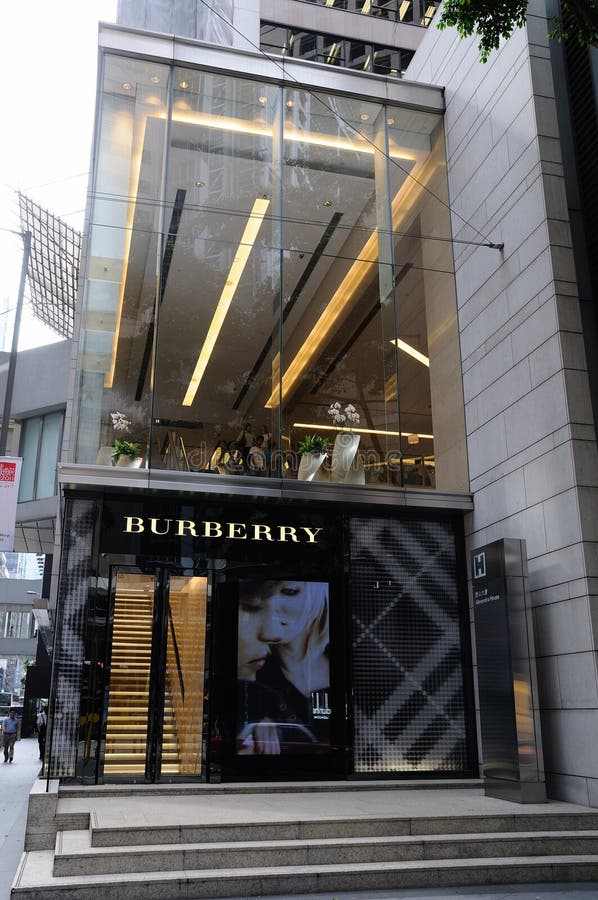 Burberry Boutique In La Vallee Village. Editorial Image - Image of french, lifestyle: 98119415