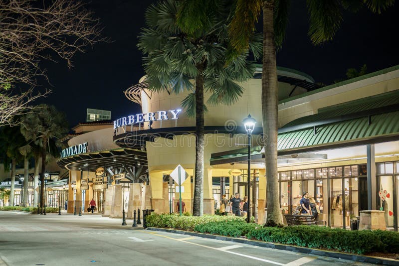 389 Sawgrass Mills Mall Stock Photos, High-Res Pictures, and