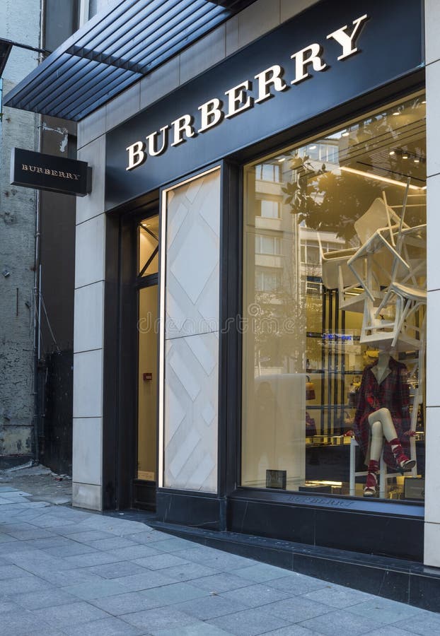 burberry istanbul outlet