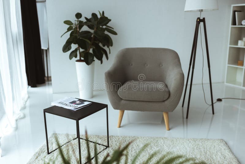 bureau moderne vide avec le fauteuil, table images libres de droits bureau moderne vide avec le fauteuil, table images libres de droits