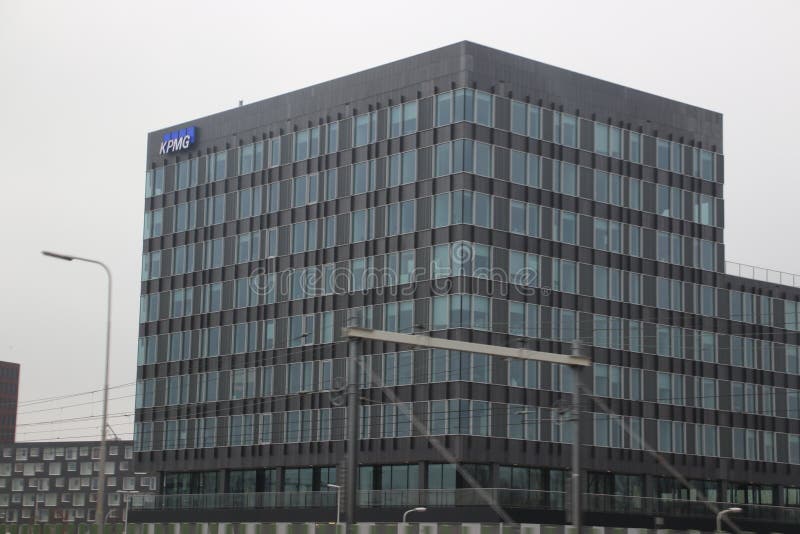 opwinding Graf Schandelijk Bureau Van Accountants KPMG in Het Ypenburg-district in Den Haag in Nederland Redactionele Fotografie - Image of diensten, financieel: 154967062 opwinding Graf Schandelijk Bureau Van Accountants KPMG in Het Ypenburg-district in Den Haag in Nederland Redactionele Fotografie - Image of diensten, financieel: 154967062