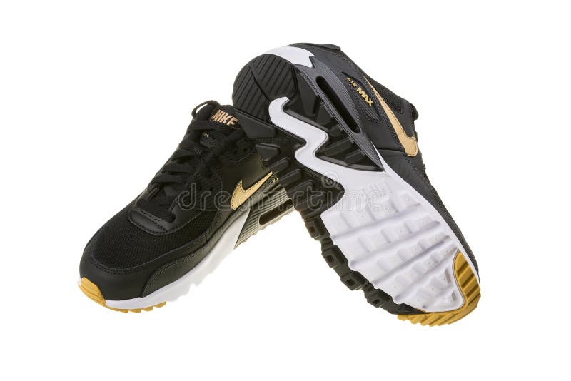 BURGAS, ΒΟΥΛΓΑΡΊΑ - 29 ΔΕΚΕΜΒΡΊΟΥ 2016: ΑΝΩΤΑΤΑ παπούτσια γυναικών ` S αέρα  της Nike - πάνινα παπούτσια στο Μαύρο, που απομονώνετ Εκδοτική εικόνα -  εικόνα από bulblet: 94891625