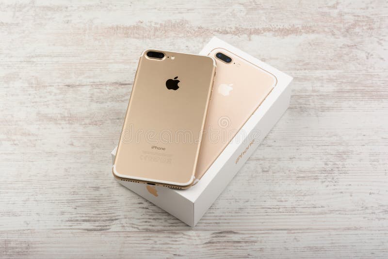 iPhone 7 Plus Gold: Bạn đang tìm kiếm một chiếc điện thoại sang trọng và đẳng cấp? Đừng bỏ qua iPhone 7 Plus màu vàng huyền thoại, thiết kế vượt trội và đính kèm nhiều tính năng đáng giá. Hãy xem hình ảnh sản phẩm để khám phá sự hoàn hảo của iPhone 7 Plus Gold! 