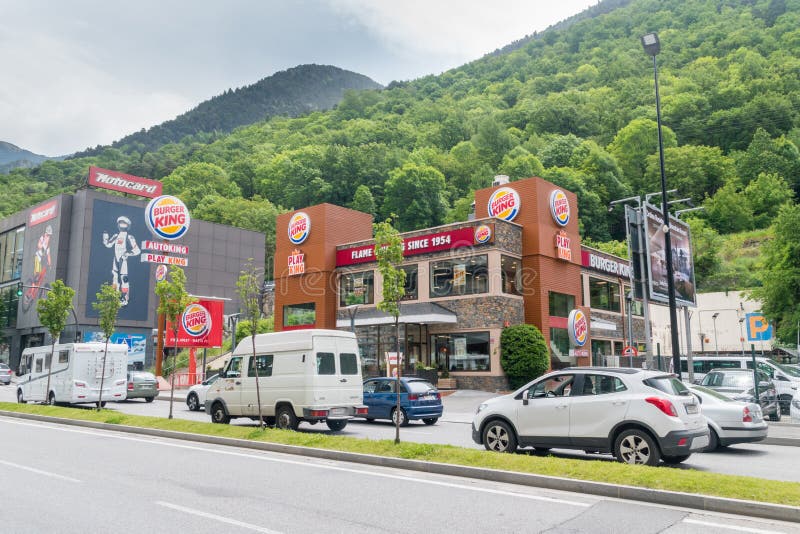 Burger King Retail Fast Food en Andorra imagen de archivo Burger King Retail Fast Food en Andorra imagen de archivo