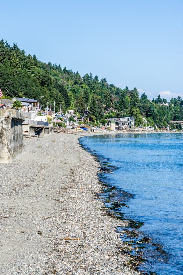 Burien Shoreline Scene 2 stock image. Image of outdoors 193867137