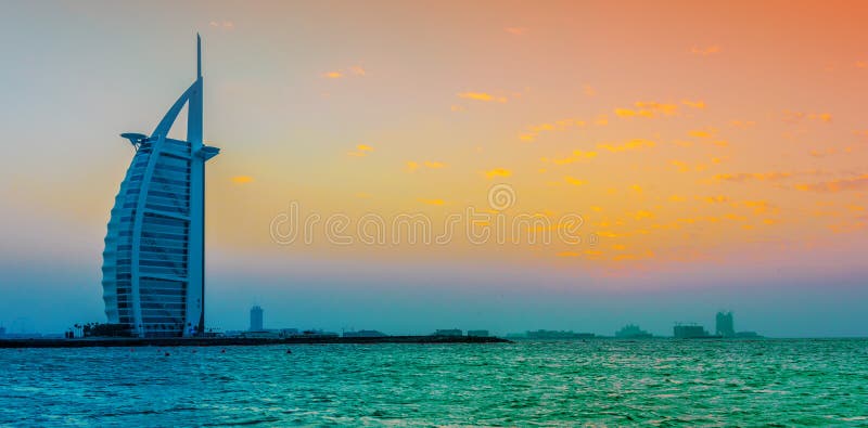 Burj Al Arab, een luxehotel in Doubai, de V.A.E royalty-vrije stock afbeelding Burj Al Arab, een luxehotel in Doubai, de V.A.E royalty-vrije stock afbeelding