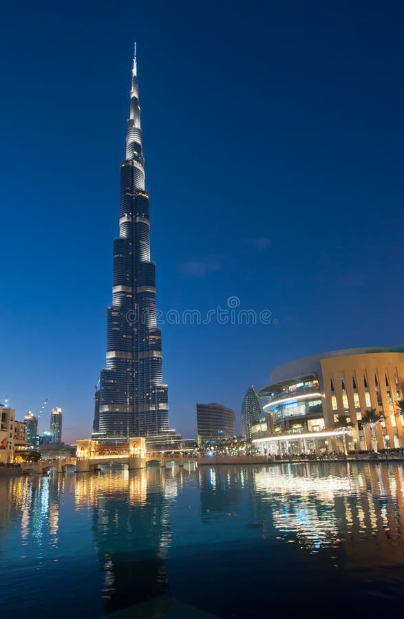 Burj Khalifa em Dubai imagens de stock royalty free