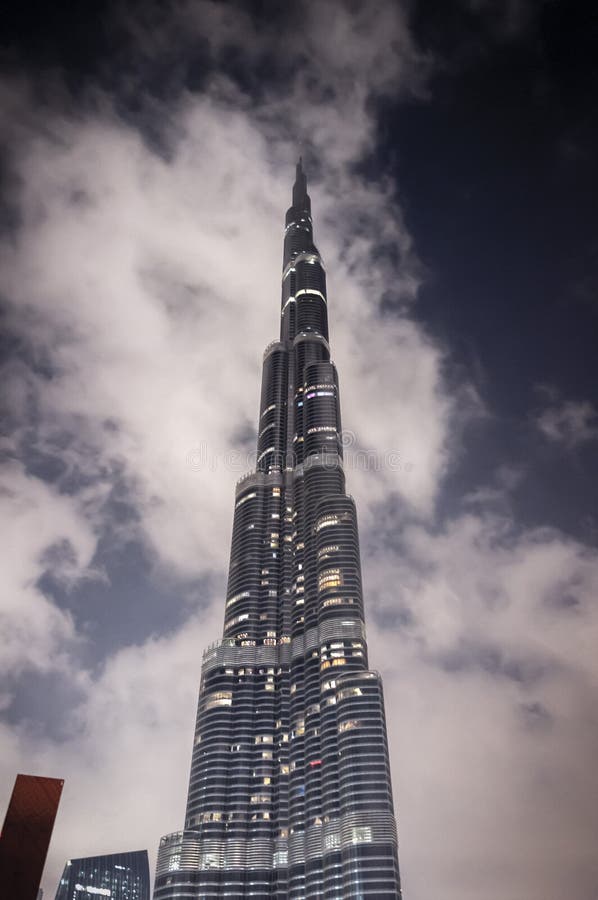 Burj Khalifa at Night. the Tower is the Tallest Building in the World  Editorial Image - Image of dark, emaar: 142993085
