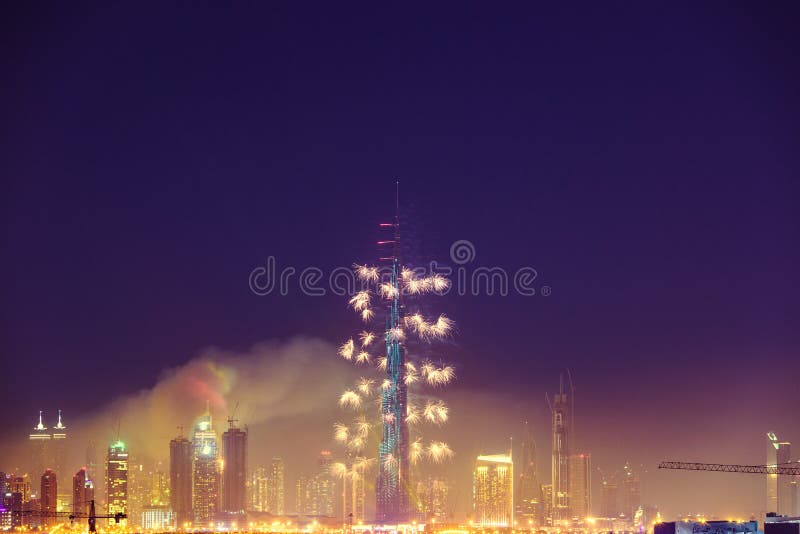 Burj Khalifa nowego roku 2016 fajerwerki obraz royalty free Burj Khalifa nowego roku 2016 fajerwerki obraz royalty free