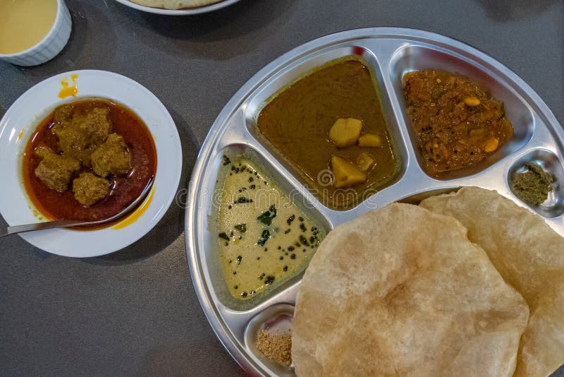 Burmese Naan Flatbread Served with Dipping Sauces Stock Image Image of wheat, bread 170930427