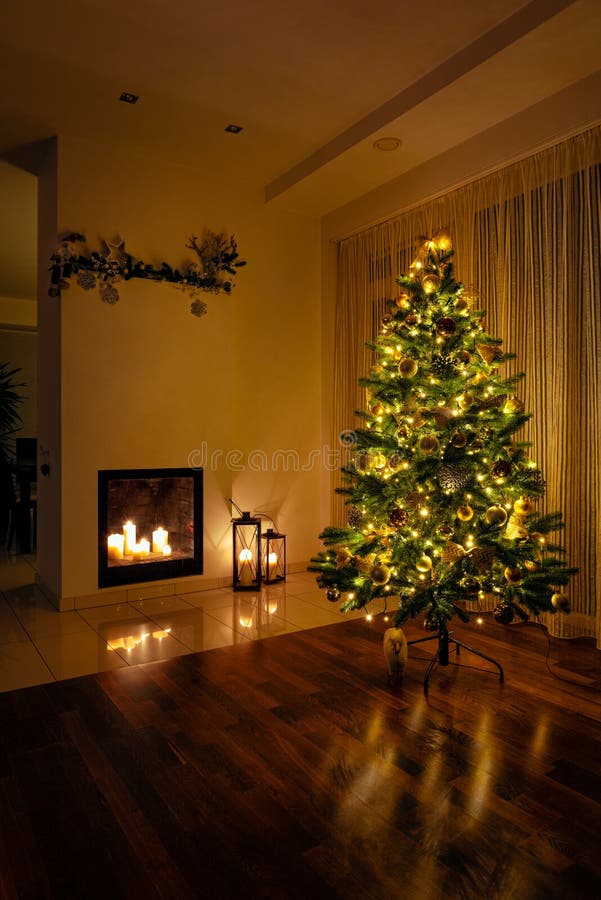 Red christmas candles stock image. Image of bokeh, lights - 28180625