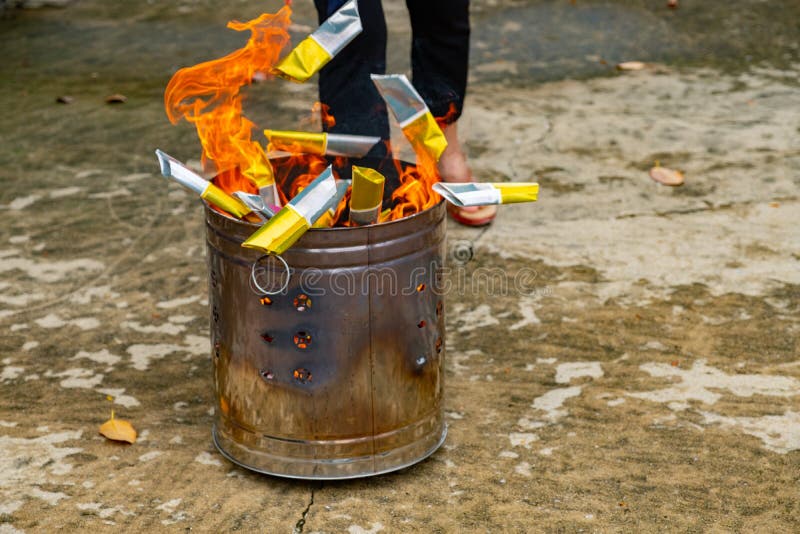 A Chinese tradition for praying ancestors, burning Joss paper. royalty free stock photography A Chinese tradition for praying ancestors, burning Joss paper. royalty free stock photography