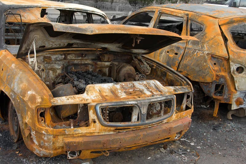 The burnt car