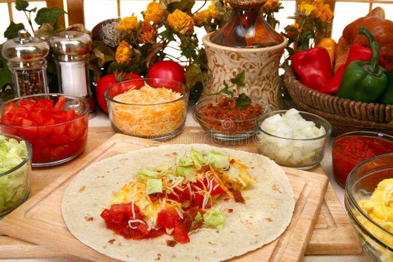 Burrito de déjeuner photographie stock libre de droits Burrito de déjeuner photographie stock libre de droits