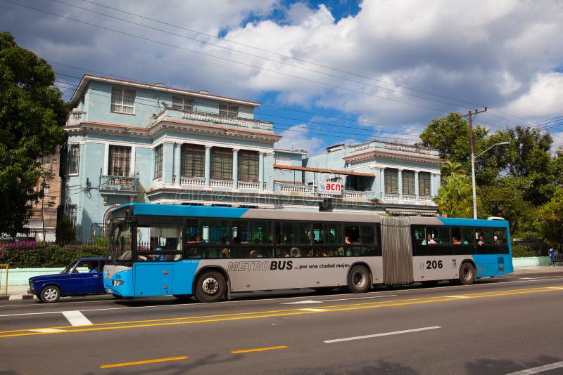 Bus pubblico tipico a Avana immagini stock Bus pubblico tipico a Avana immagini stock