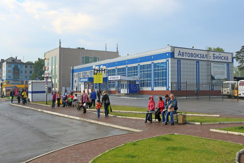 Сайт автовокзала бийск. Бийский автовокзал. Г Бийск Автобусный вокзал. Автовокзал Бийск фото. Автовокзал Бийск автобусы.