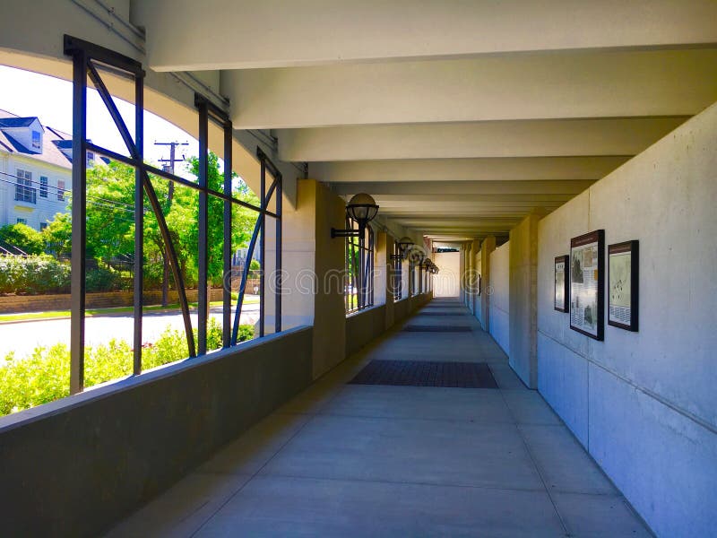 Waiting Area Bus Station Outside Stock Photos Free & RoyaltyFree