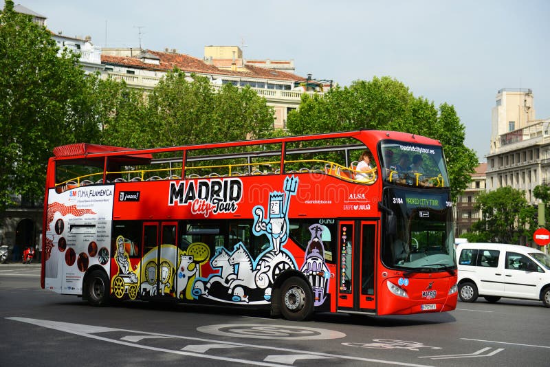 Bus touristique de ville de Madrid, Madrid, Espagne photographie stock Bus touristique de ville de Madrid, Madrid, Espagne photographie stock