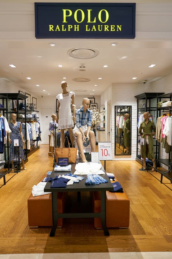 Geest Hoeveelheid geld matras Polo Ralph Lauren store editorial image. Image of outlet - 109059360