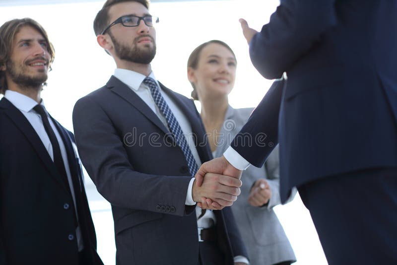companys with hands off leadership companys with hands off leadership