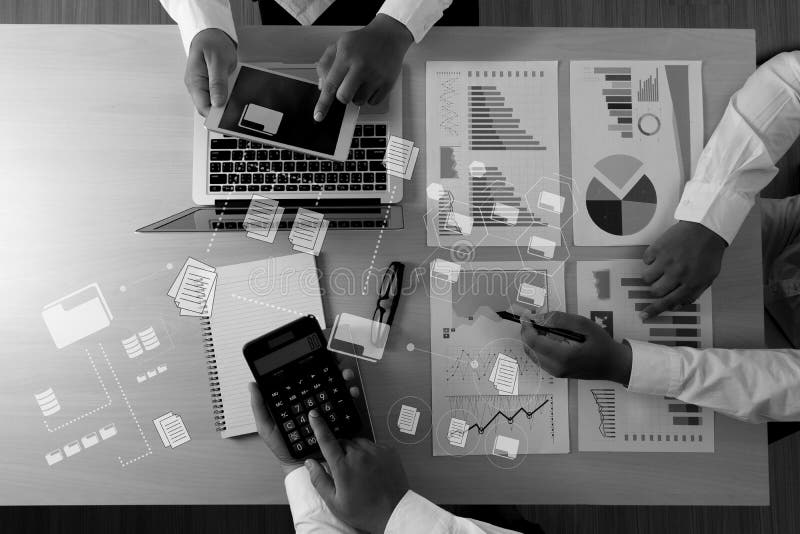 Business manager management file documentazione di lavoro computer moderno file di trasferimento del sistema di gestione dei docum immagine stock