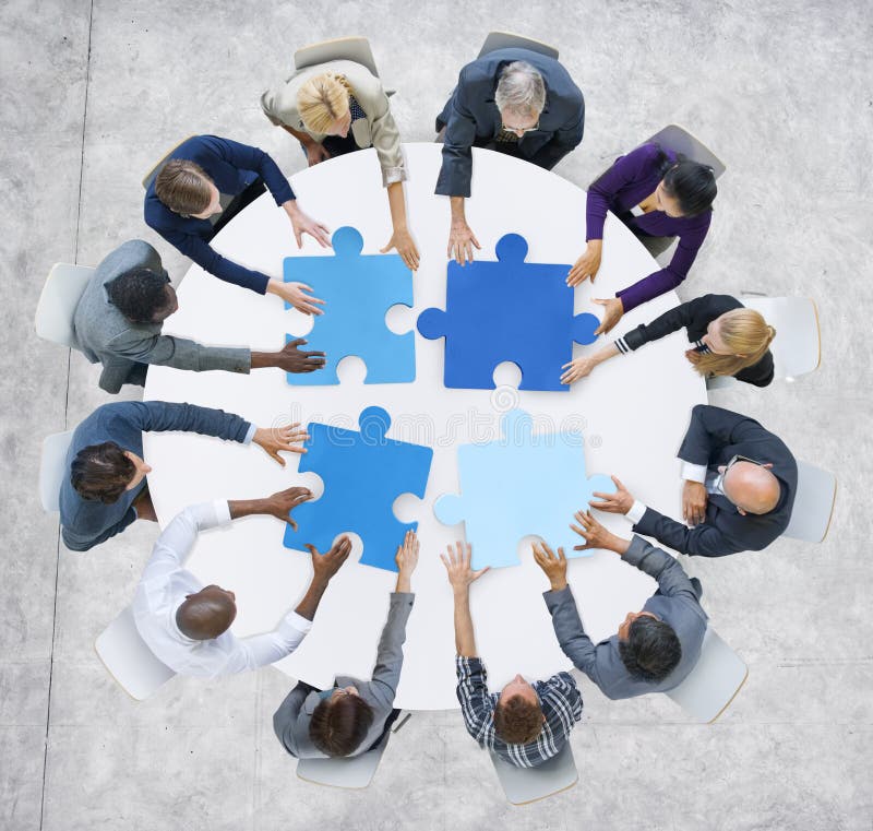Business People and Jigsaw Puzzle Pieces royalty free stock photography Business People and Jigsaw Puzzle Pieces royalty free stock photography