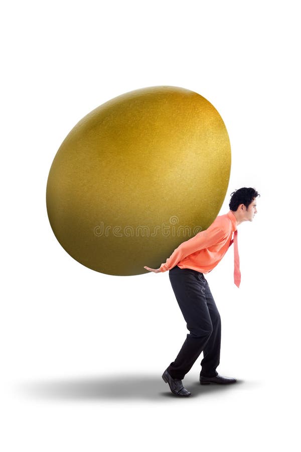 businessman-carrying-big-golden-egg-inve