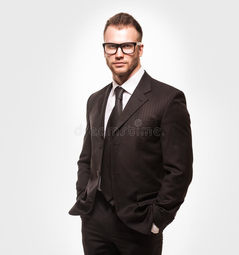 Businessmanman w czarnych szkłach i kostiumu fotografia royalty free Businessmanman w czarnych szkłach i kostiumu fotografia royalty free