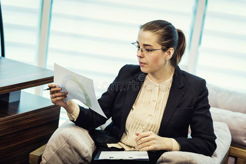 Letter and Pen on the Desktop Stock Image - Image of clear, list: 48362919