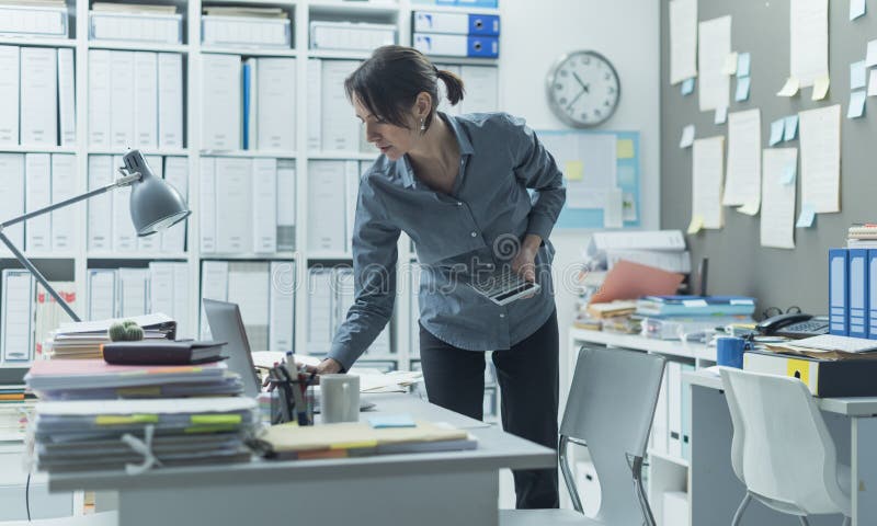 Businesswoman working in the office royalty free stock photography Businesswoman working in the office royalty free stock photography