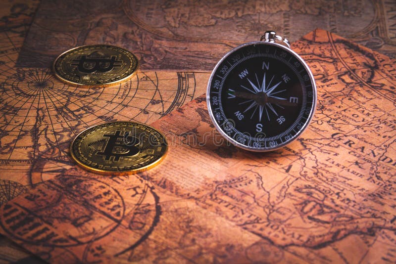 Bussola e bitcoin. viaggiare e critocratiche. acquisto di biglietti con monete in euro. fotografie stock