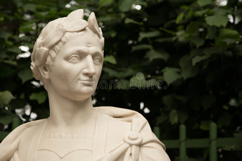 Download Busto di Julius Caesar immagine stock. Immagine di turismo - 56878701