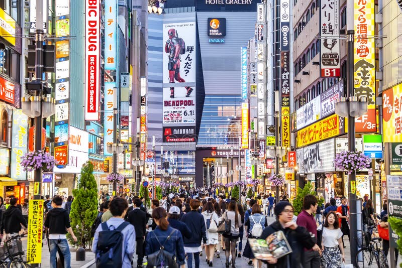 Shinjuku street in Tokyo editorial stock image. Image of abstract - 127810264