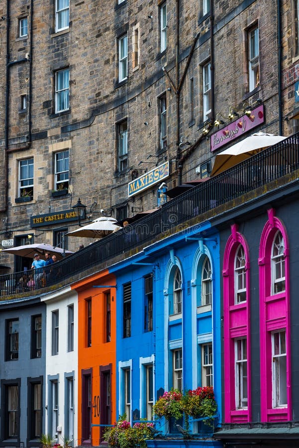 Busy Streets of Edinburgh, Scotland, UK stock photo Busy Streets of Edinburgh, Scotland, UK stock photo