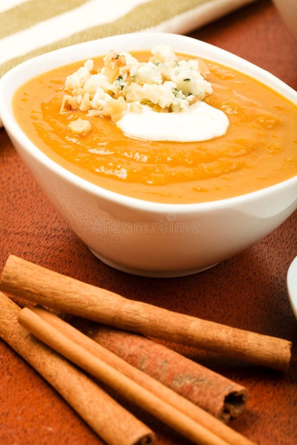 Butternut κολοκύνθη σούπας στοκ εικόνες με δικαίωμα ελεύθερης χρήσης